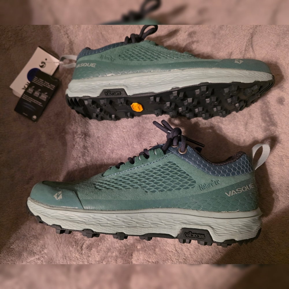 Vasque Women’s Breeze LT NXT Low Green Athletic Hiking Shoes Size 6.5 M Vibram